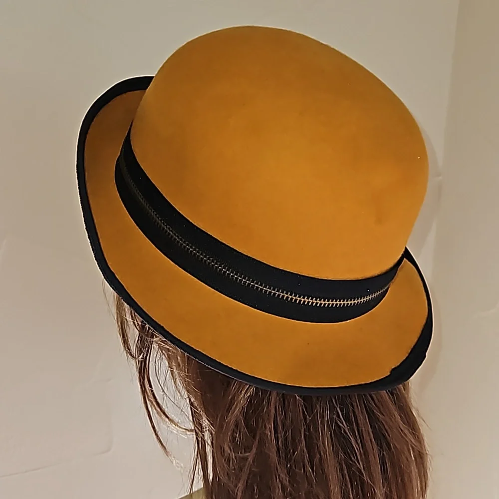GOLD BLACK ZIPPER HAT Street‎ Smart BY BETMAR Made in USA